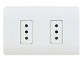Placa armada tomacorriente doble 10A 2P+T Génesis blanco Schneider