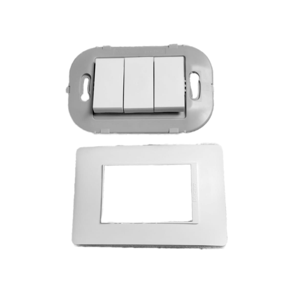 Interruptor Triple 9/32 10a Luzica Bticino Ref Pu1300